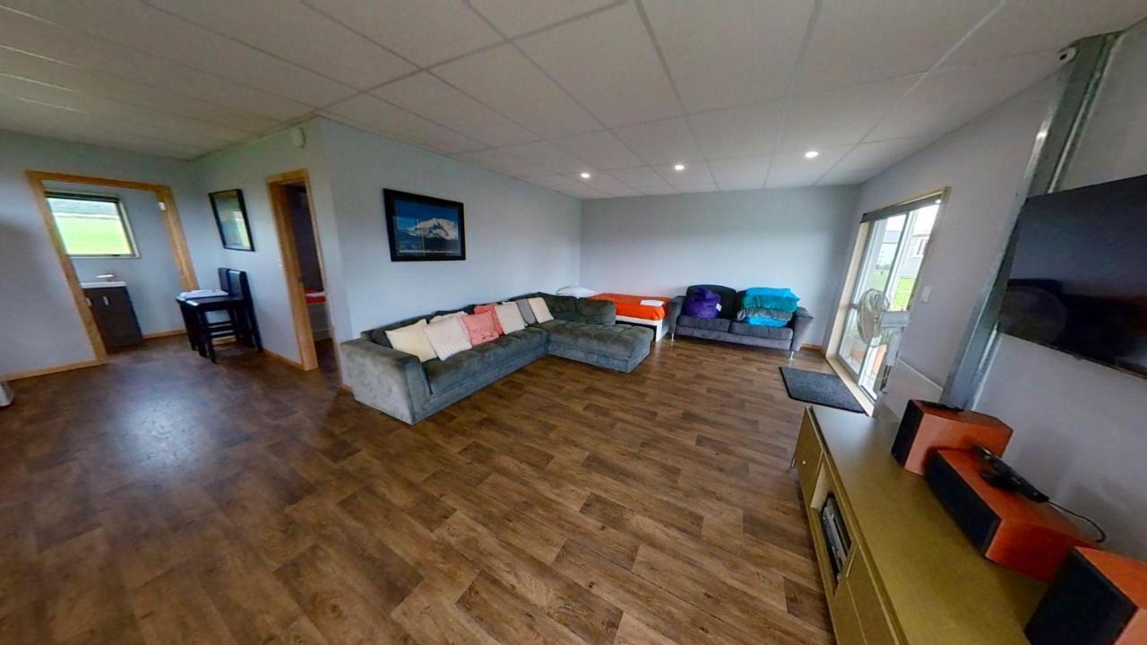 Full Holiday Home To Yourself, Up To 21 Guests Atiamuri Ngoại thất bức ảnh